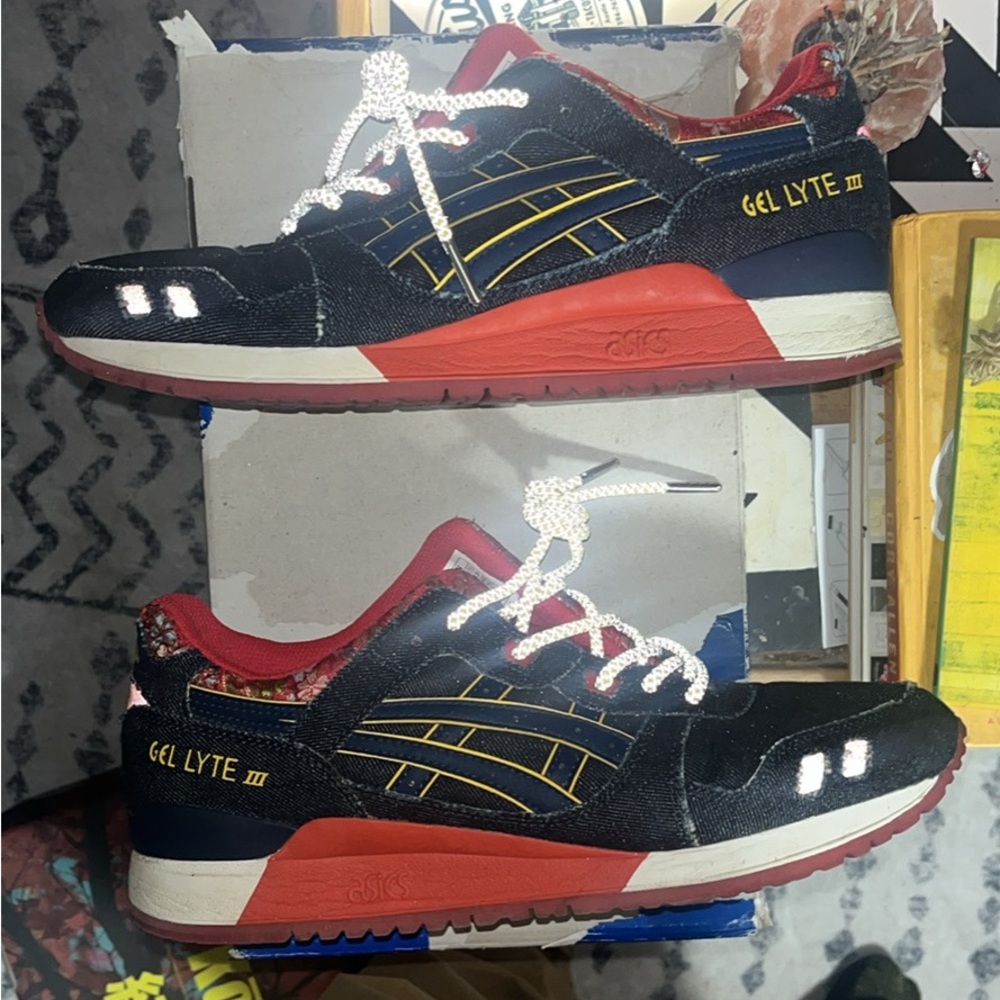 ASICS GL3 Japanese Denim Kimono Mens Sneakers Rare Pair 
Denim Blue Red,& Yellow
